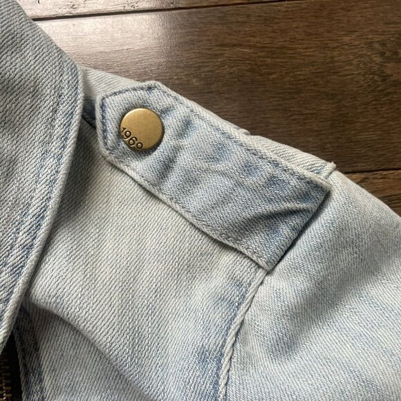 Gap Kids Jean Jacket Girls Size Small Zipper Long Sleeve Light Blue Denim - Picture 10 of 11